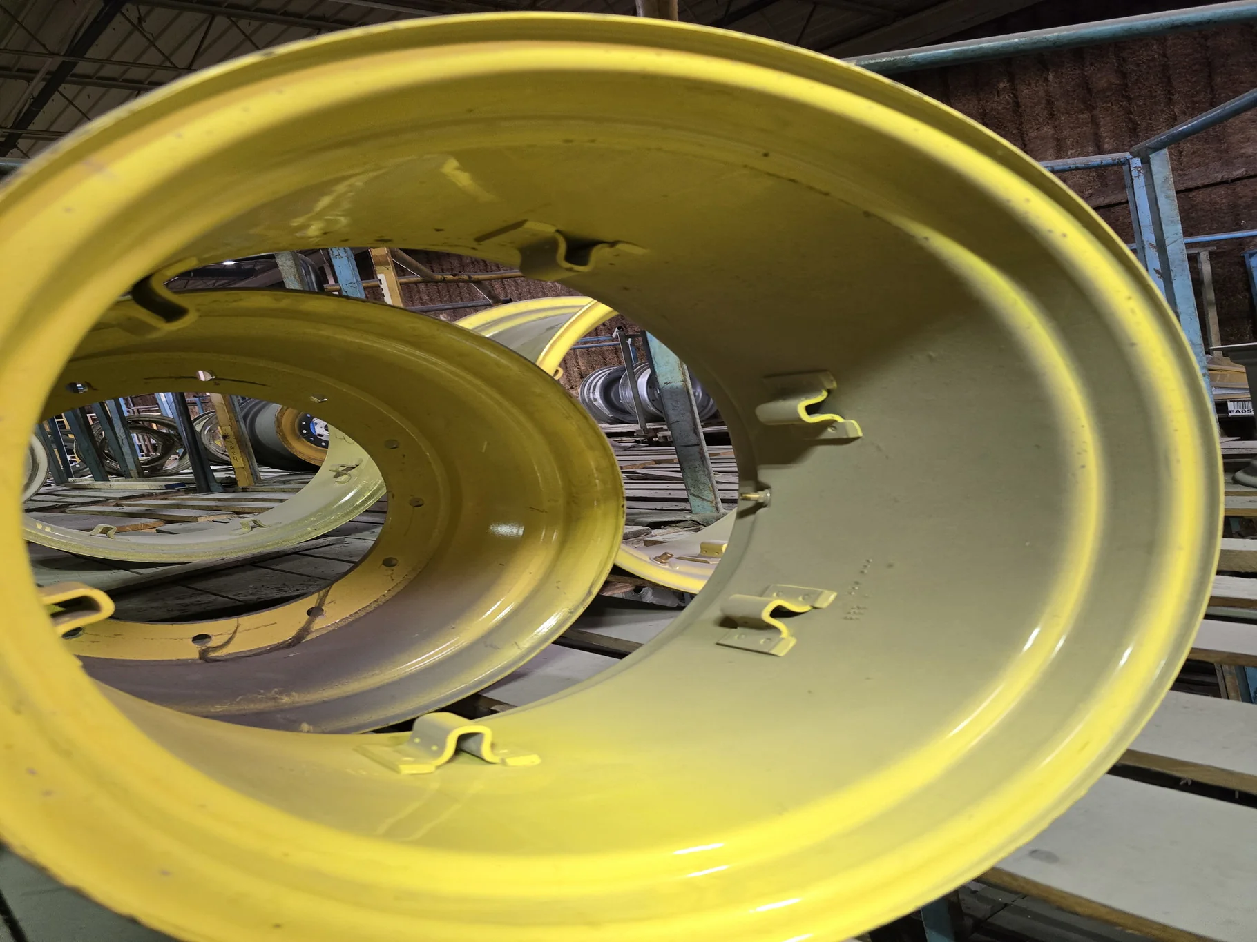 15 X 24 6 CLAMP WHEEL YELLOW 041842600572 image 2