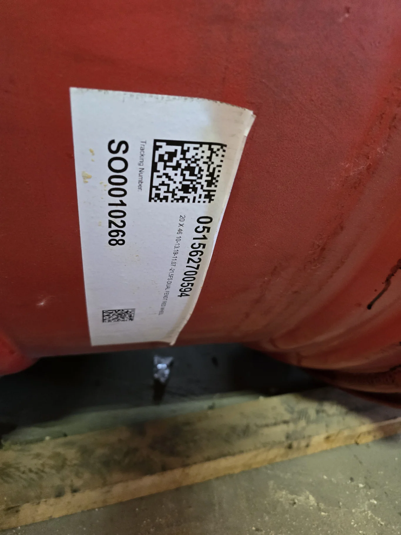 20 X 46 10-13.19-11.07 -21.5FS DUAL FENDT RED WHEEL image 3