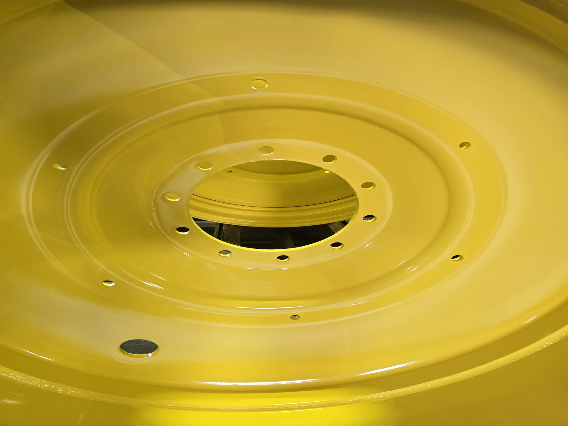 20 X 46 10-13.19-11.07 -21.5FS DUAL YELLOW WHEEL image 2
