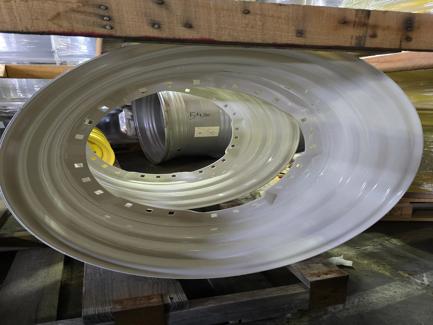 15 X 30 WAFFLE 24-23.25 WHITE WHEEL 051629700546