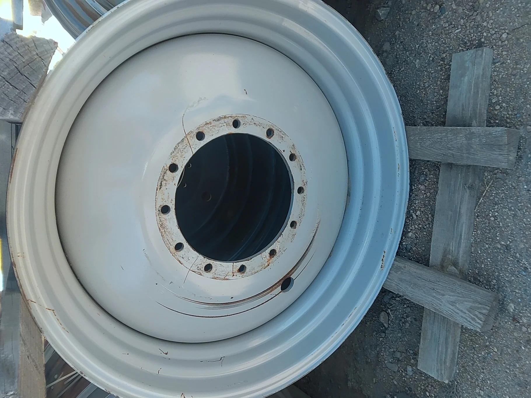 23 X 38 Miller Silver 8 Bolt Sprayer Wheel (8-10.826-8.755) 11" BS image 6