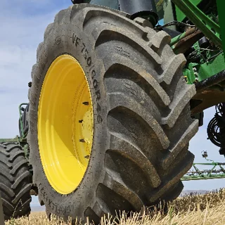 VF750/60R46 180D ALLIANCE 377 AGRIFLEX+ R-1 on 25 X 46 12-32.047-30.07 -4.92 OUT YELLOW WHEEL