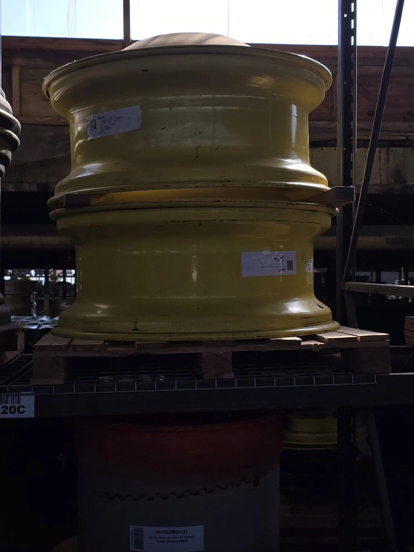 16 X 42 10-13.187-11.08 DOLLY DUAL YELLOW WHEEL