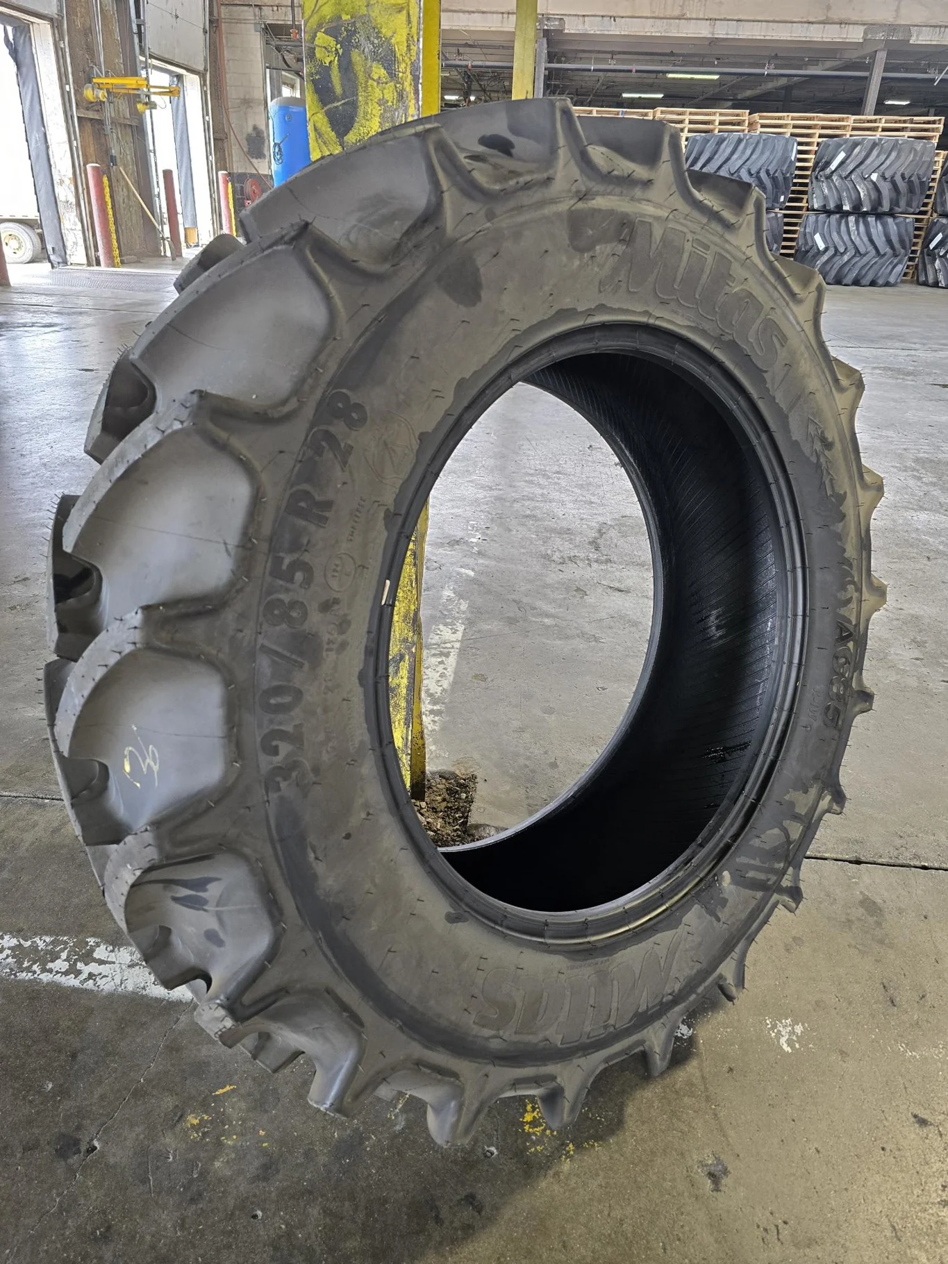 Take-Off 320/85R28 124A8 Mitas AC85 TL R-1W 95-100% image 2