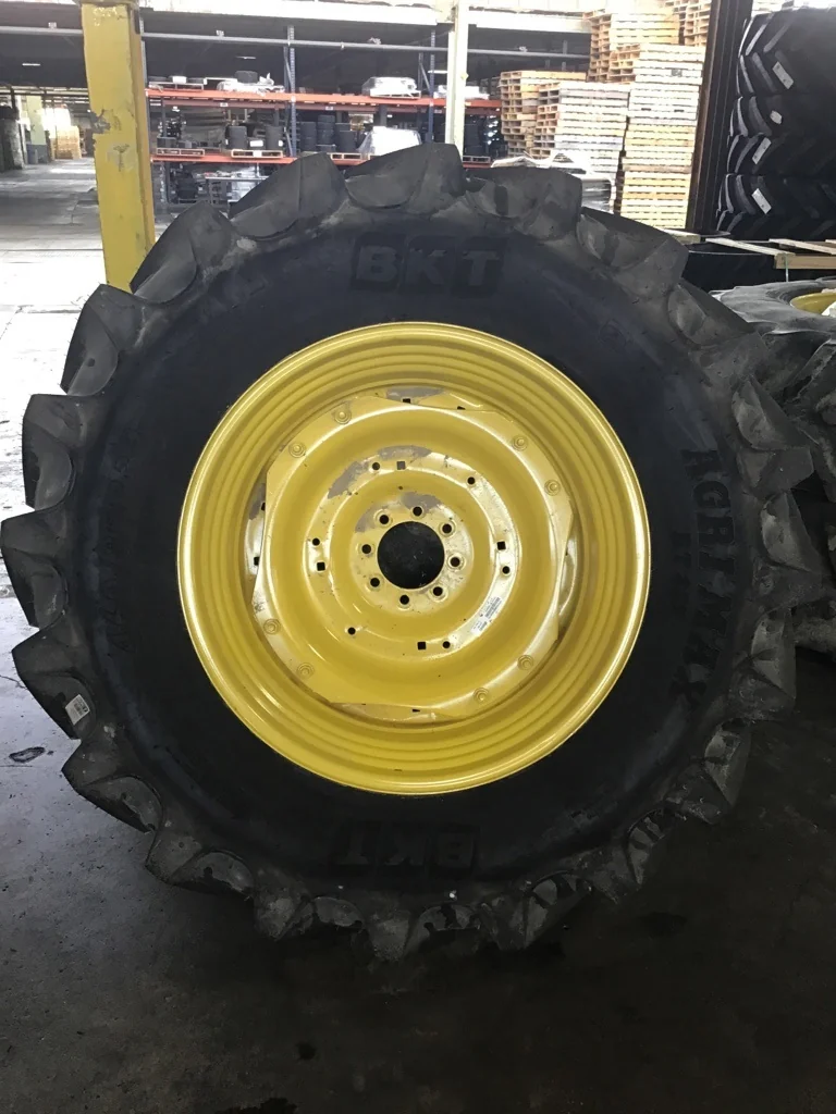 Take-Off 460/85R34 147A8/B BKT Agri Max RT 855 TL R-1 95-100% on 15 X 34 8-8-6 Waffle 2 Bolt WIL
