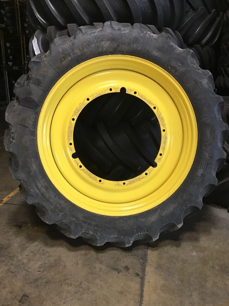 USED 380/90R50 151A8 GOODYEAR DT800 TL R-1W 85-90% ON 12 X 50 12-32.047-30.078 RIM & RAIL YELLOW