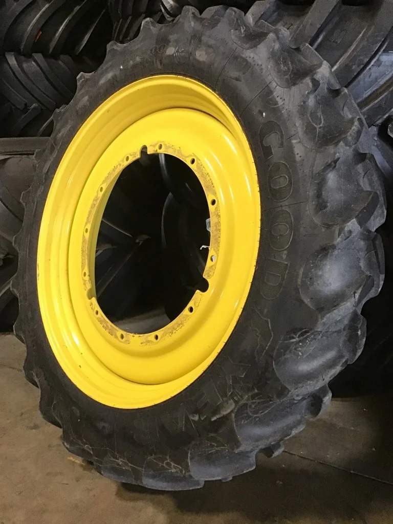 USED 380/90R50 151A8 GOODYEAR DT800 TL R-1W 85-90% ON 12 X 50 12-32.047-30.078 RIM & RAIL YELLOW image 2