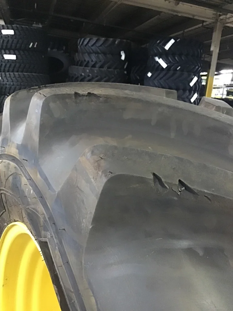 Take-Off VF650/60R34 Axiobib 2 TL R-1W 95-100% on 20 X 34 8-10.82-8.78 Combine Yellow image 5