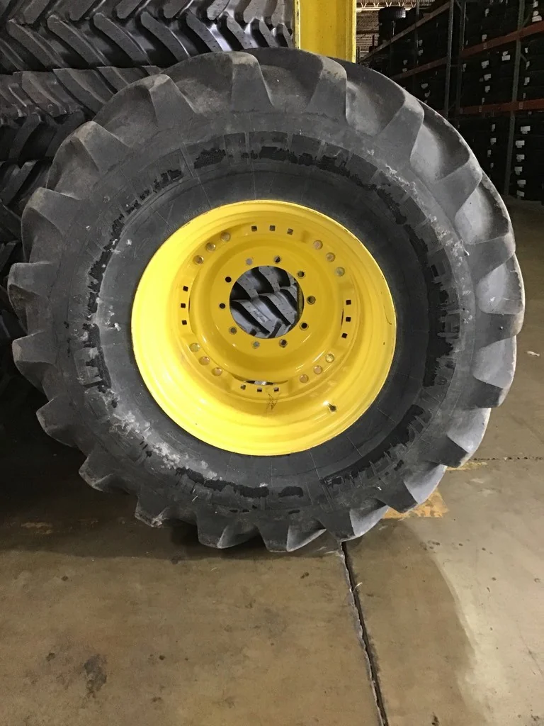 Used IF620/75R30 164D Michelin Axiobib R1-W 90-95% on 20 X 30 10-13.19-11.07 Titan Waffle 3 Bolt