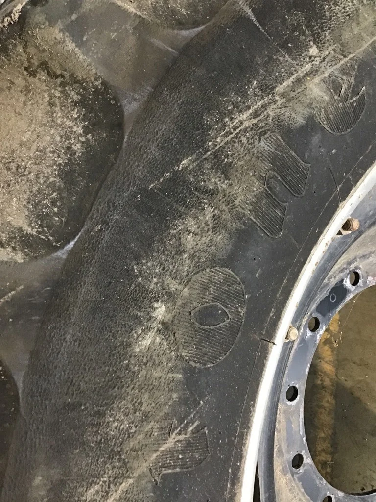 Used 420/85R34 147B Firestone Radial All Traction DT TL R-1W 80-85% on 15 X 34 12-16.732-14.620 image 3