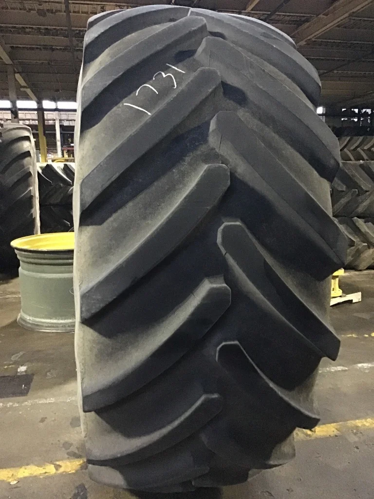 Used IF800/70R38 179D Michelin Axiobib TL R-1W 60-65% on 27 X 38 12-32.047-30.078 R&R Yellow Wheel image 3