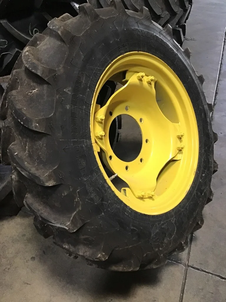 Take-Off 280/85R24 115D Firestone Performer 85 TL R-1W 85-90% on 10 X 24 8-10.82-8.78 GKN image 2