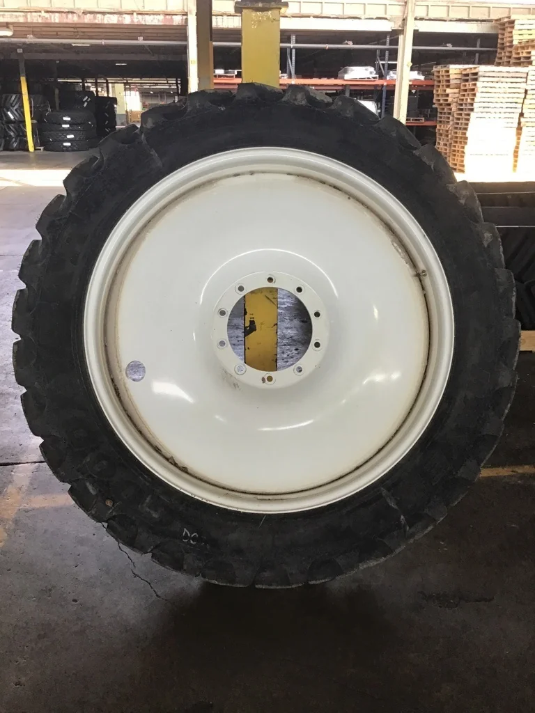 Take-Off VF320/90R50 169D Goodyear Ultra Sprayer TL R-1 95-100% on 10 X 50 10-14.57-12.42 Titan