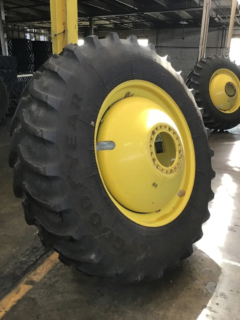 Used 520/85R42 157A8 Goodyear Ultratorque Radial DT712 TL R-1 85-90% on 18 X 42 20-13.189-10.50- image 2