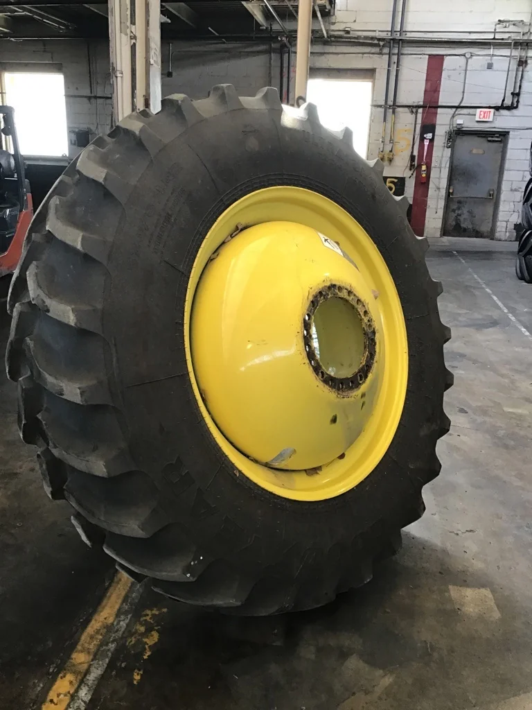 Used 520/85R42 157A8 Goodyear Ultratorque Radial DT712 TL R-1 85-90% on 18 X 42 20-13.189-11.07- image 2