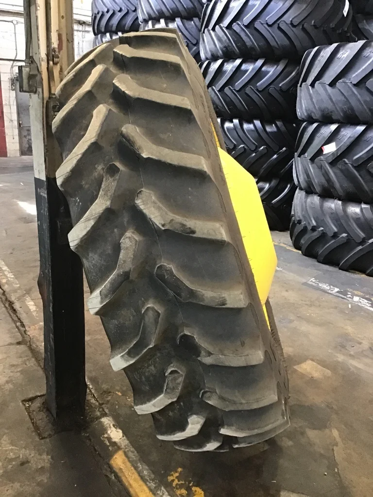 Used 520/85R42 157A8 Goodyear Ultratorque Radial DT712 TL R-1 85-90% on 18 X 42 20-13.189-11.07- image 3