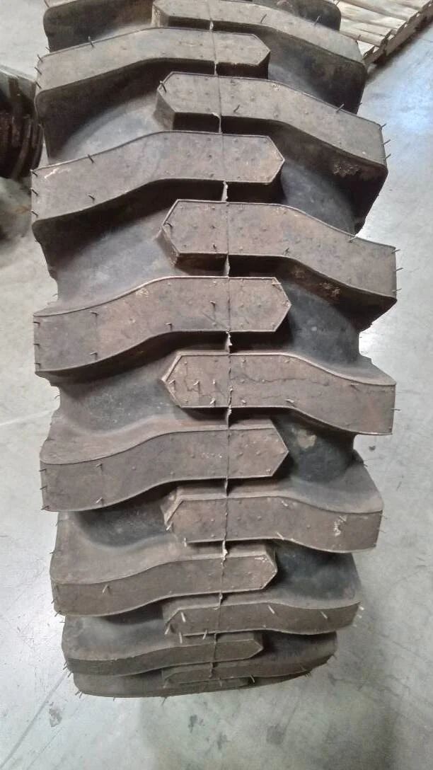 Take-Off 12.5/80-18 6Ply Goodyear Contractor-T TL R-4 95-100% image 2