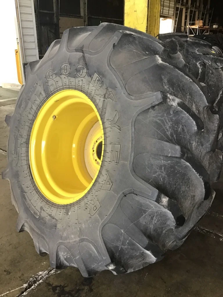 Used 28L-26 12ply Goodyear Dyna Torque 2 TL R-1 80-85% on 25 X 26 8-8-6 Titan Combine image 2