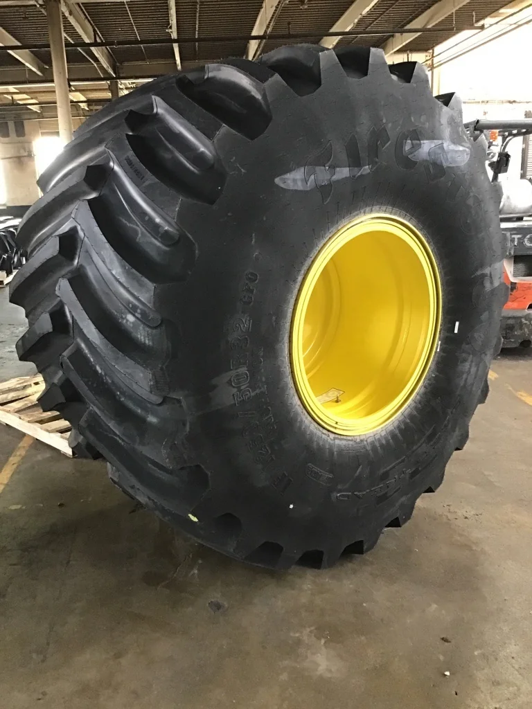 TAKE-OFF IF1250/50R32 CFO 201 B FIRESTONE DEEP TREAD 23 DEGREE TL R-1W 95-100% ON 44 X 32 image 3