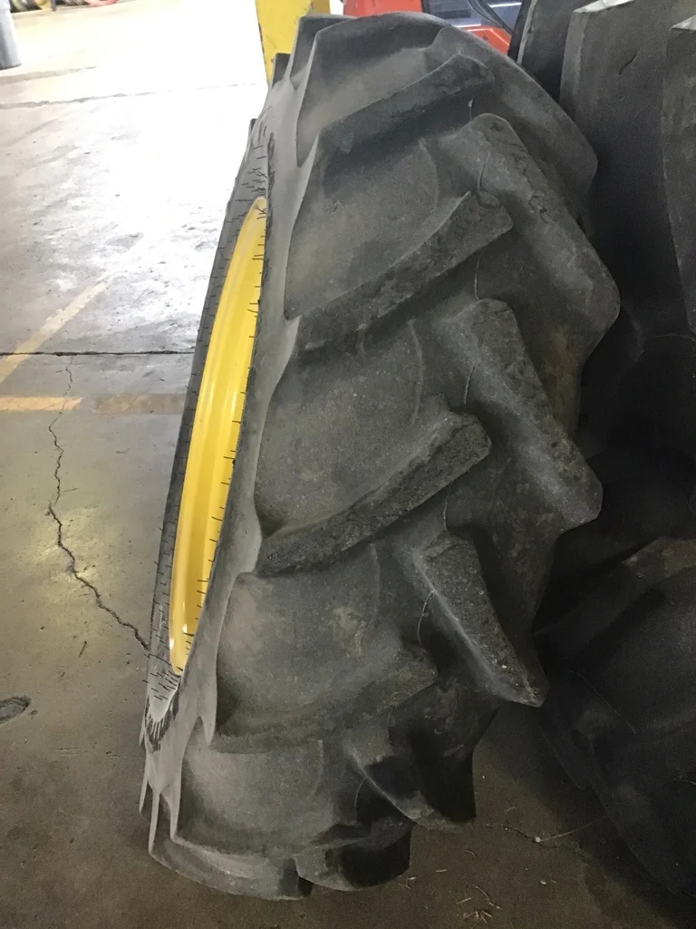 Used 12.4-24/8 120A6/117A8 Galaxy Agritrac 2 TL R-1W 80-85% on 10 X 24 8-10.82-8.78 GKN 4/2 Clamp image 3