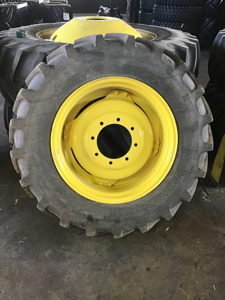 Take-Off 320/85R28 124D Firestone Performer 85 Extra TL R-1W 90-95% on 10 X 28 8-10.82-8.78