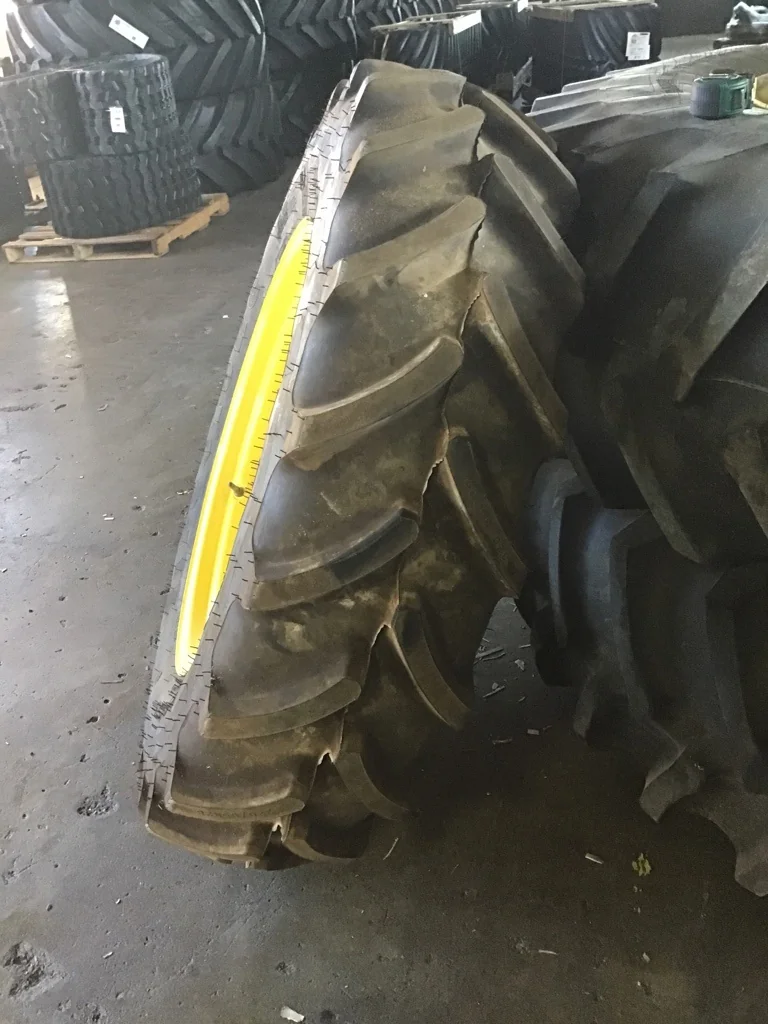 Take-Off 320/85R28 124D Firestone Performer 85 Extra TL R-1W 90-95% on 10 X 28 8-10.82-8.78 image 3