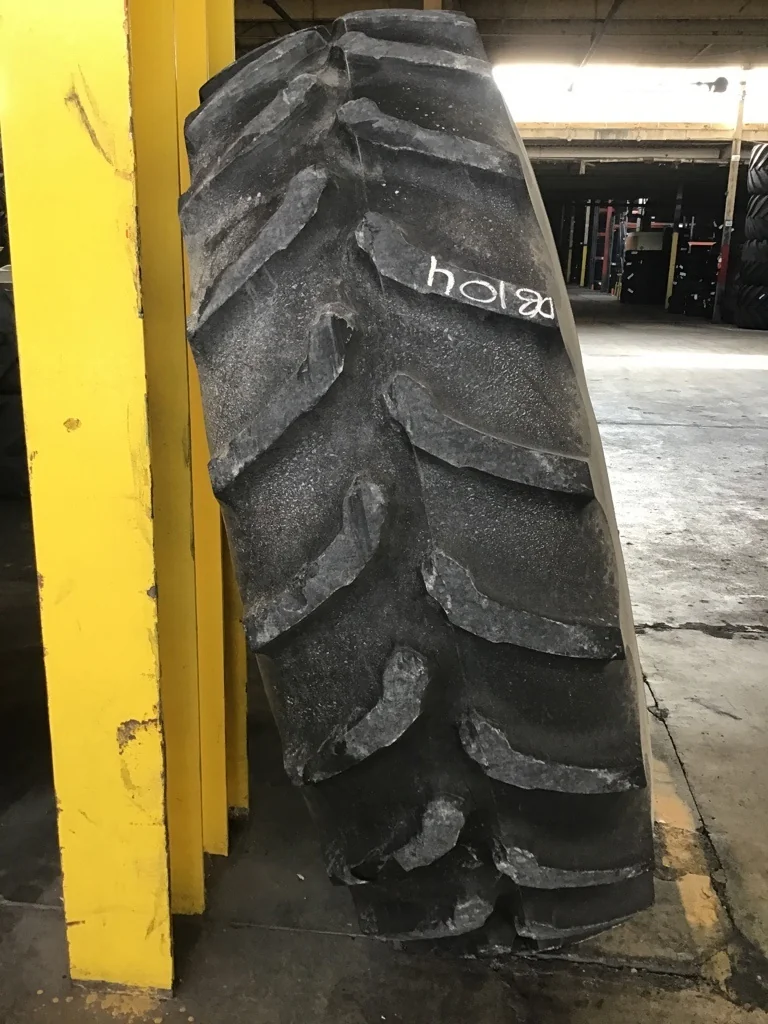 Used 18 X 38 10-13.19-11.07 Titan Dual Yellow Wheel image 3