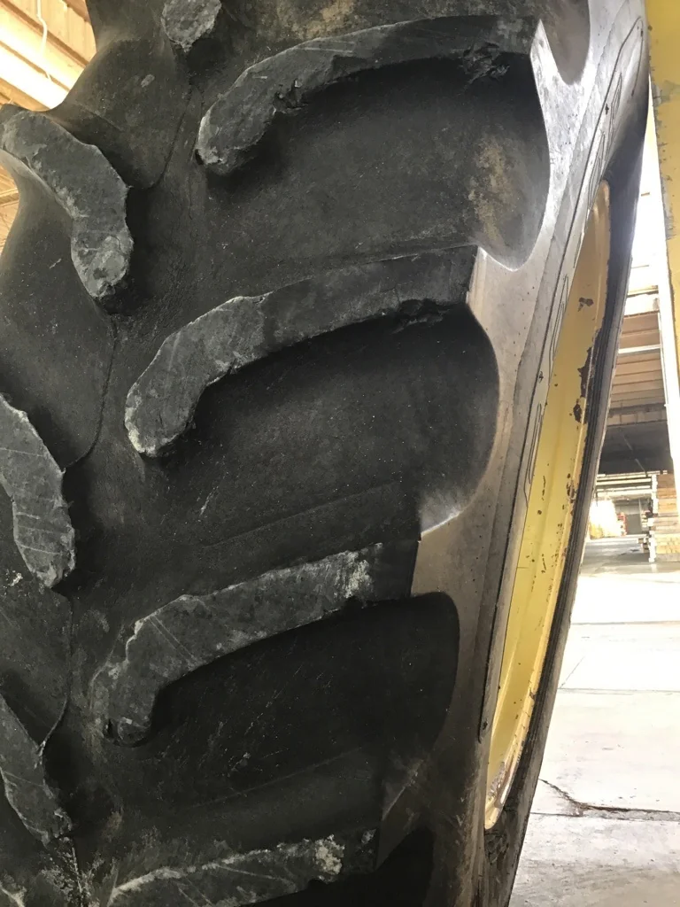 Used 18 X 38 10-13.19-11.07 Titan Dual Yellow Wheel image 7