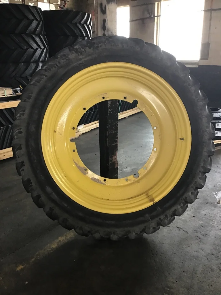 Used 320/90R50 148B Firestone Radial 9000 TL R-1W 45-50% on 10 X 50 12-32.047-30.078 Rim & Rail