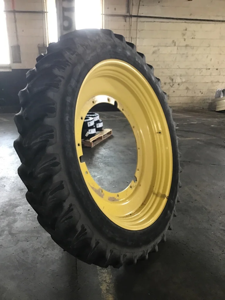 Used 320/90R50 148B Firestone Radial 9000 TL R-1W 45-50% on 10 X 50 12-32.047-30.078 Rim & Rail image 2