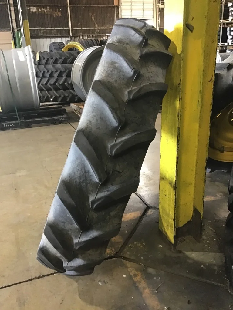 Used 320/85R38 143A8 Goodyear Super Traction DT800 TL R-1W 75-80% on 10 X 38 10-13.19-11.070 10 image 3