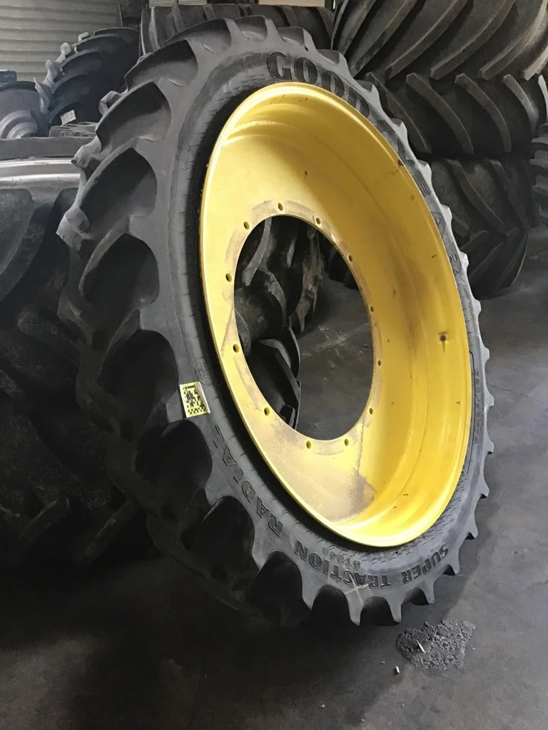 Used 320/90R54 149A8 Goodyear Super Traction DT800 TL R-1W 70-75% on 10 X 54 12-32.047-30.078 image 2