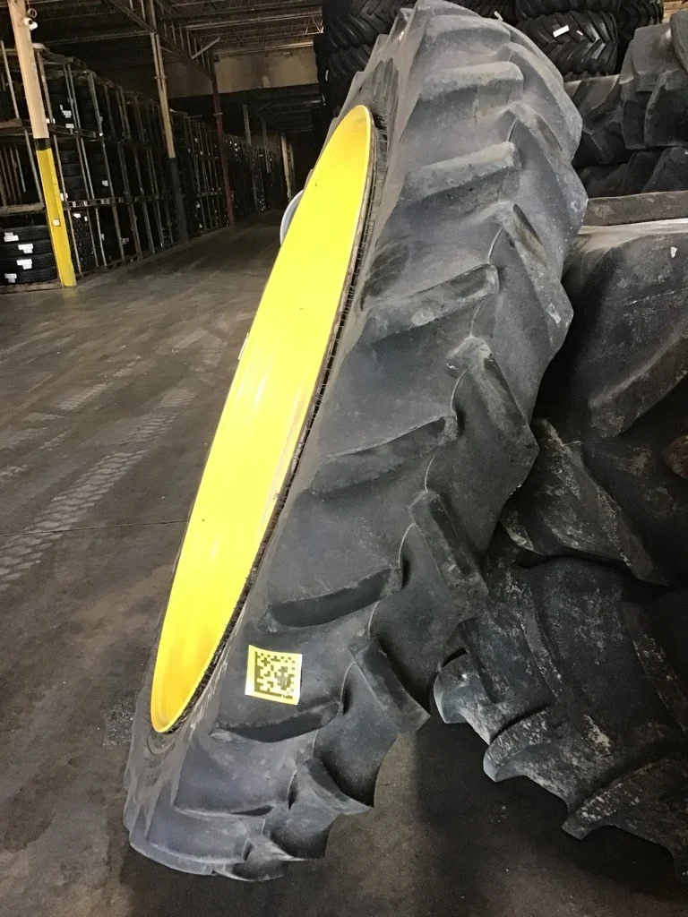 Used 320/90R54 149A8 Goodyear Super Traction DT800 TL R-1W 70-75% on 10 X 54 12-32.047-30.078 image 4