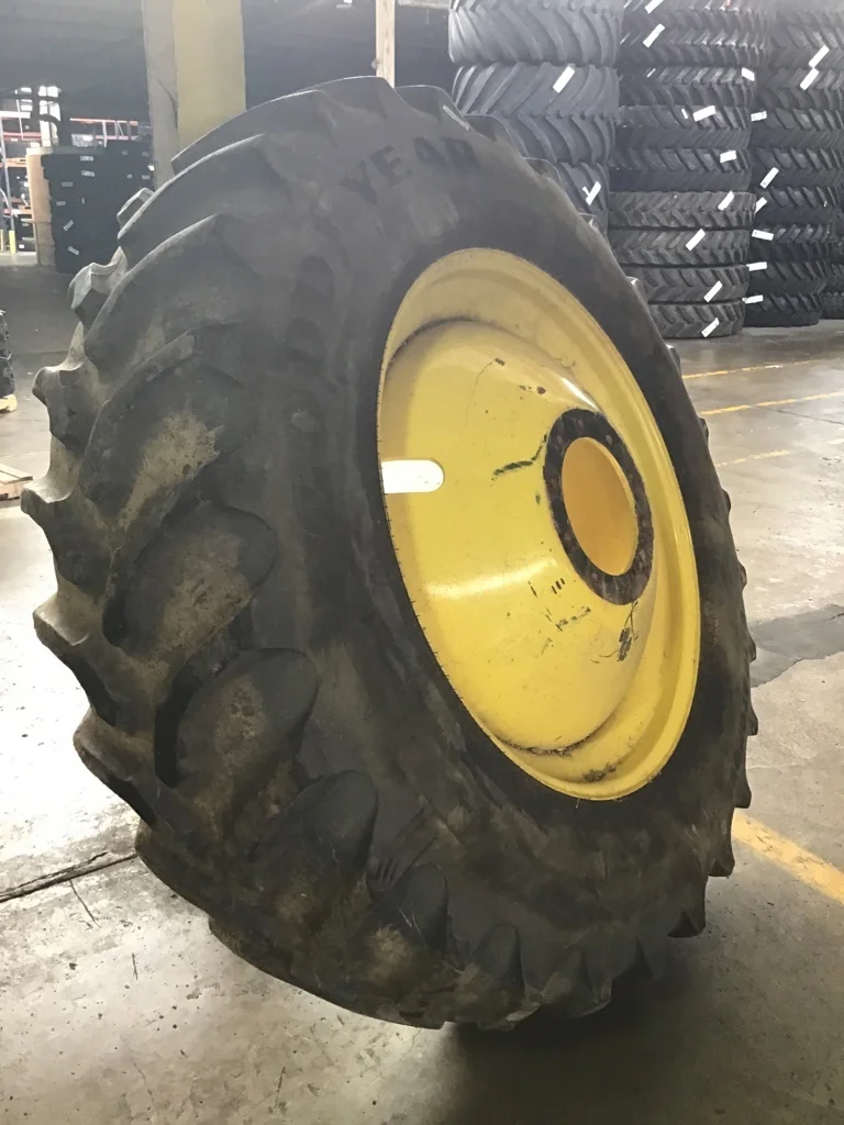 Used 520/85R42 157B Goodyear Ultratorque Radial DT712 TL R-1 80-85% on 18 X 42 10-13.18-11.09-12.4 image 2