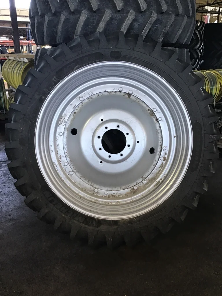 Take-Off IF320/90R50 158A8 Michelin Agribib RC TL R-1W 95-100% on 10 X 50 8-10.82-8.78 R & R Silver