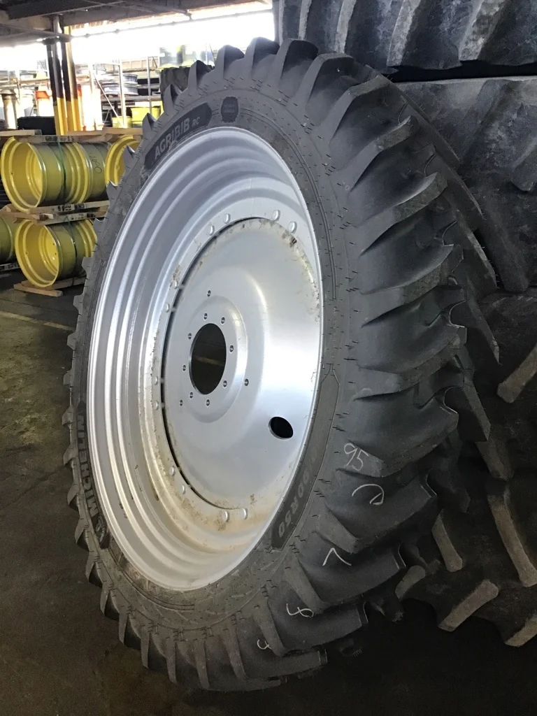 Take-Off IF320/90R50 158A8 Michelin Agribib RC TL R-1W 95-100% on 10 X 50 8-10.82-8.78 R & R Silver image 2