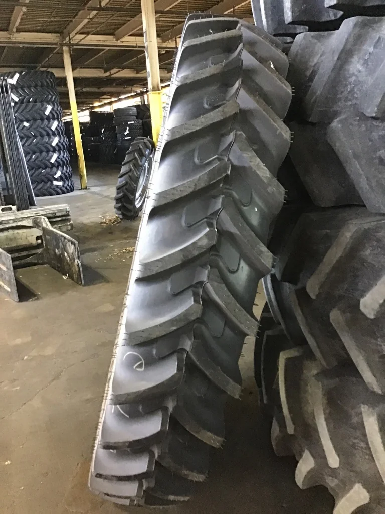 Take-Off IF320/90R50 158A8 Michelin Agribib RC TL R-1W 95-100% on 10 X 50 8-10.82-8.78 R & R Silver image 3