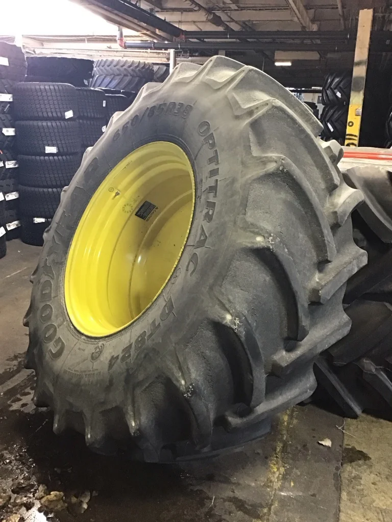 Used 650/85R38 173A8 Goodyear Optitrac DT824 TL R-1W 90-95% on 23 x 38 10-13.18-11.09-14.4 Dolly image 2