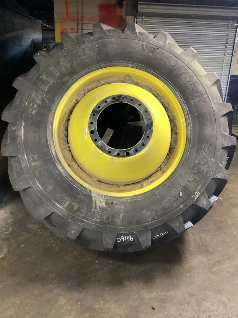 Take-Off VF710/70R42 185D Alliance Agriflex 372 TL R-1W 95-100% On 25 X 42 (20-18.504-15.372) DD