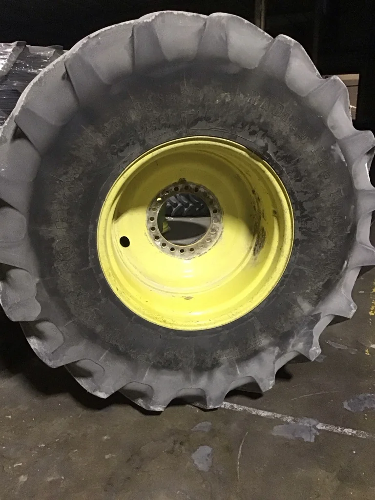 Used 800/65R32 172D Firestone Radial All Traction DT TL R-1W 90-95% on 27 X 32 20-13.19-11.07 image 3
