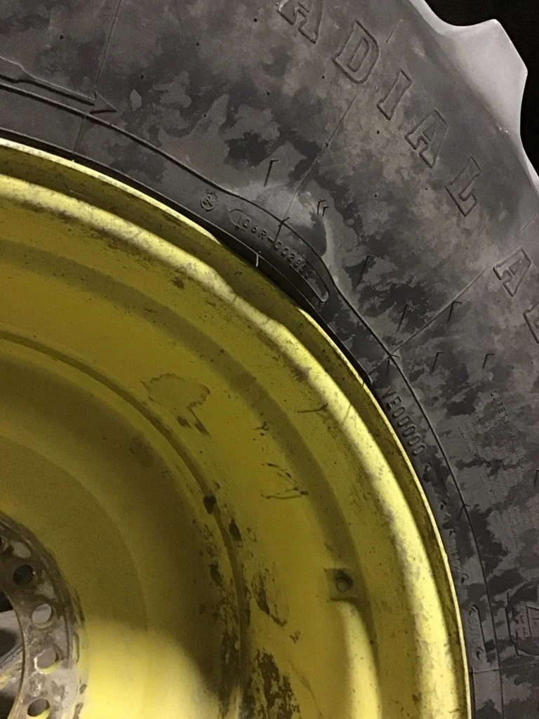 Used 800/65R32 172D Firestone Radial All Traction DT TL R-1W 90-95% on 27 X 32 20-13.19-11.07 image 4