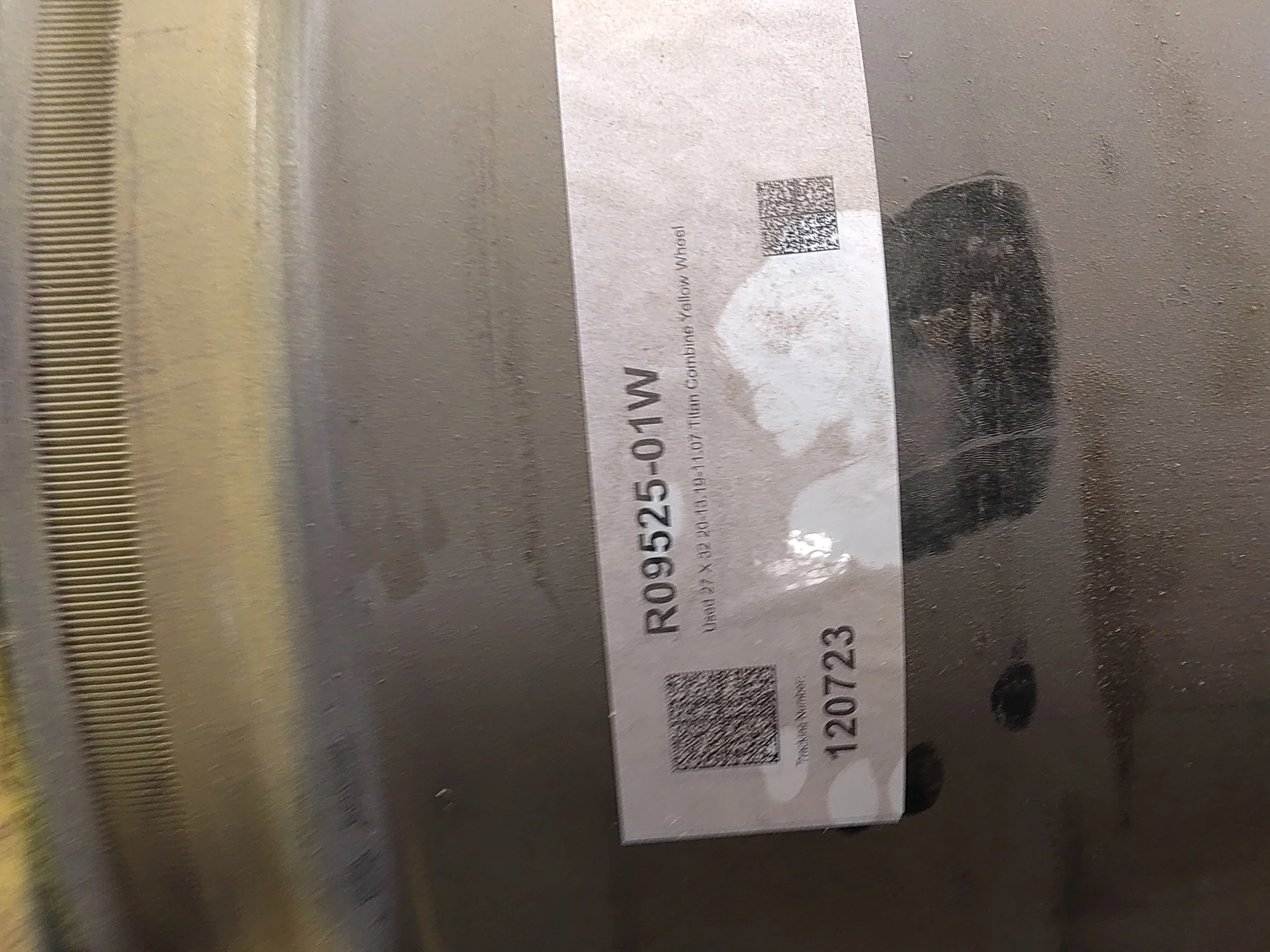 Used 27 X 32 20-13.19-11.07 Titan Combine Yellow Wheel image 4