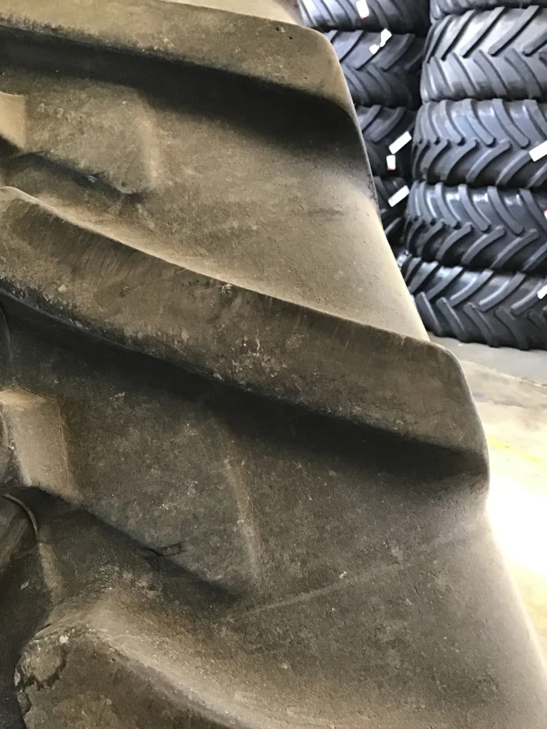 Used 480/80R50 159A8 Michelin Agribib TL R-1W 80-85% on 15 X 50 12-32.047-30.078 Titan Rim & Rail image 4