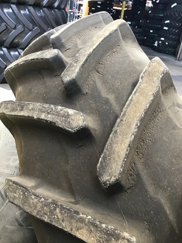 Used 420/85R34 147A8 Michelin Agribib 2 TL R-1W 85-90% on 15 X 34 10-13.19-11.07 image 4