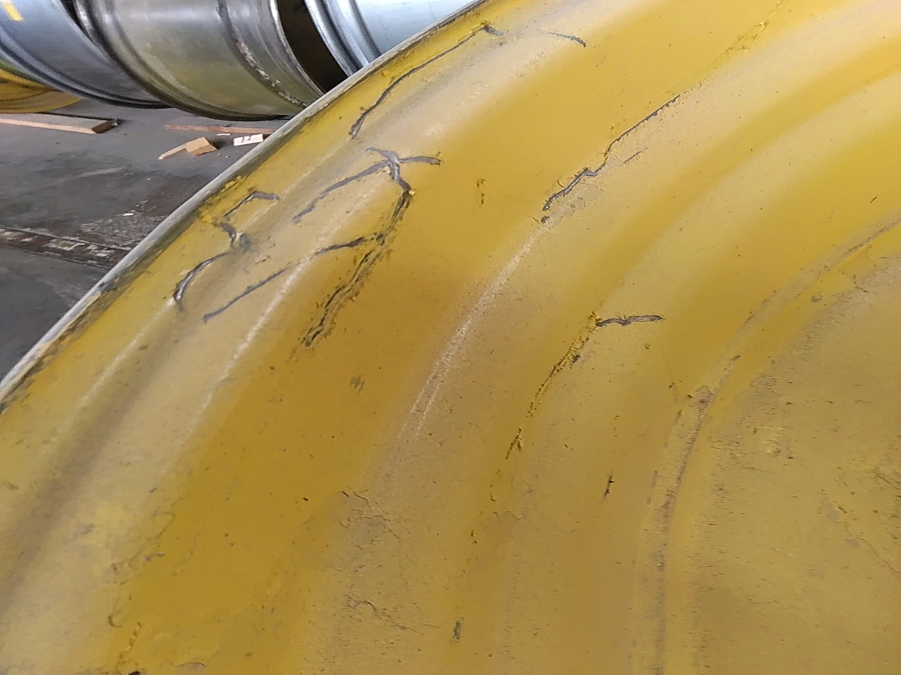 Used 20 X 46 12-32.047-30.078 Rim & Rail Yellow Wheel image 3