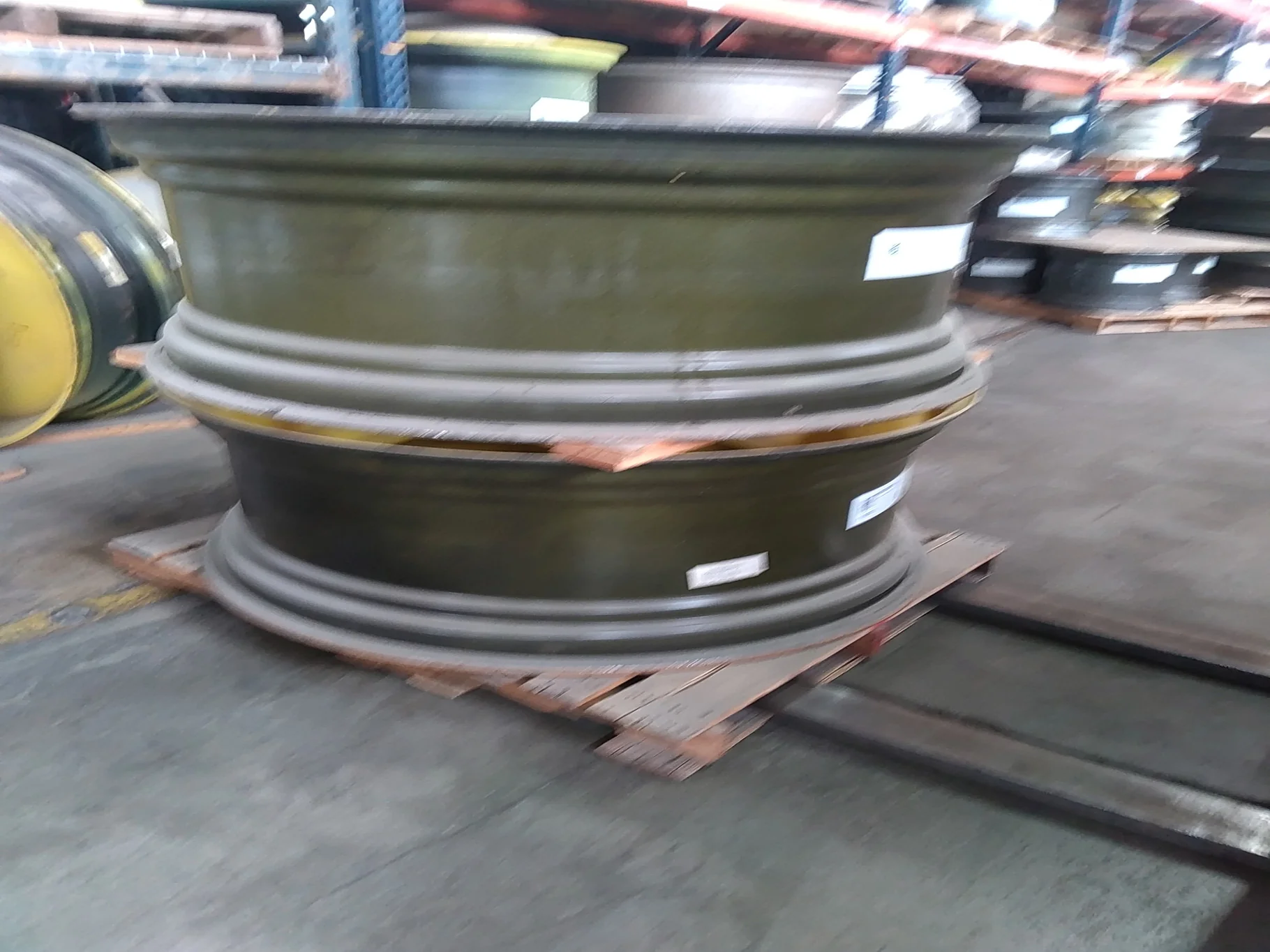 Used 20 X 46 12-32.047-30.078 Rim & Rail Yellow Wheel image 7