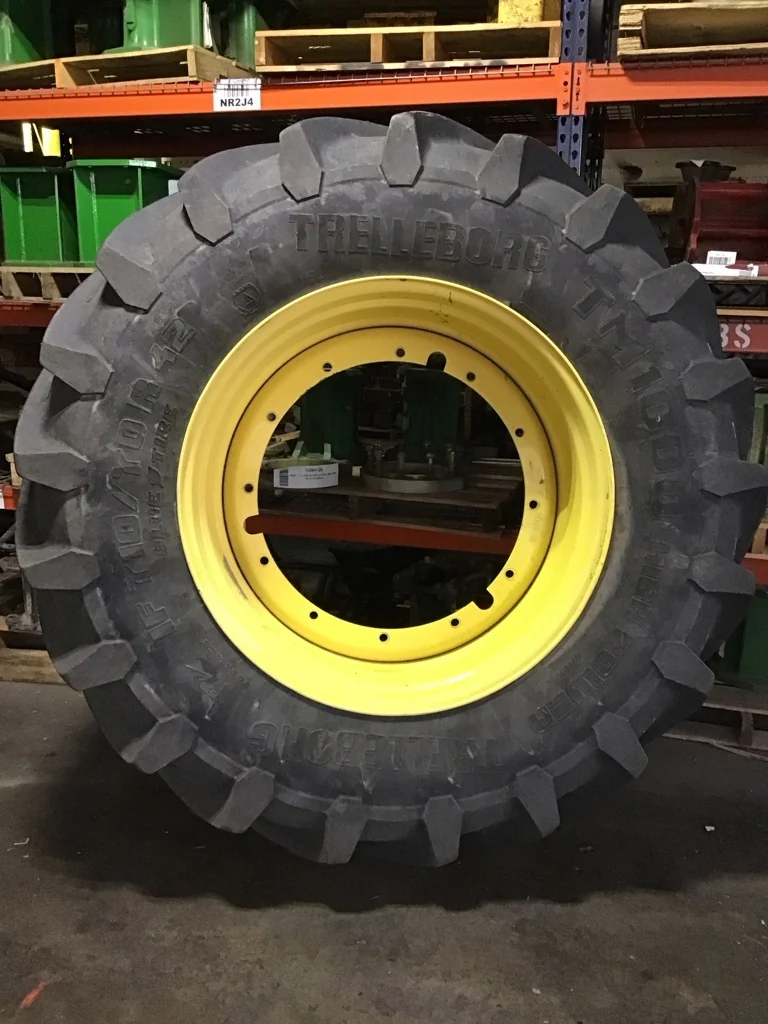 Used  IF710/70R42 179D Trelleborg TM1000 High Power TL R-1W 85-90% on 25 X 42 12-32.047-30.078 R & R