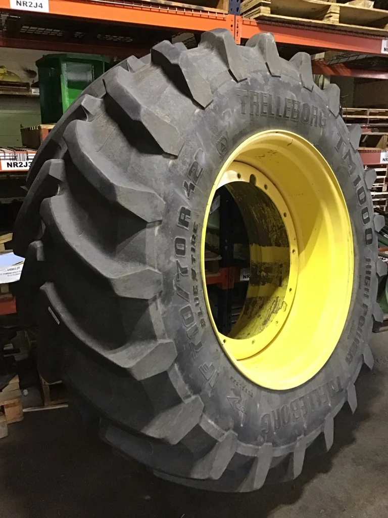 Used  IF710/70R42 179D Trelleborg TM1000 High Power TL R-1W 85-90% on 25 X 42 12-32.047-30.078 R & R image 2