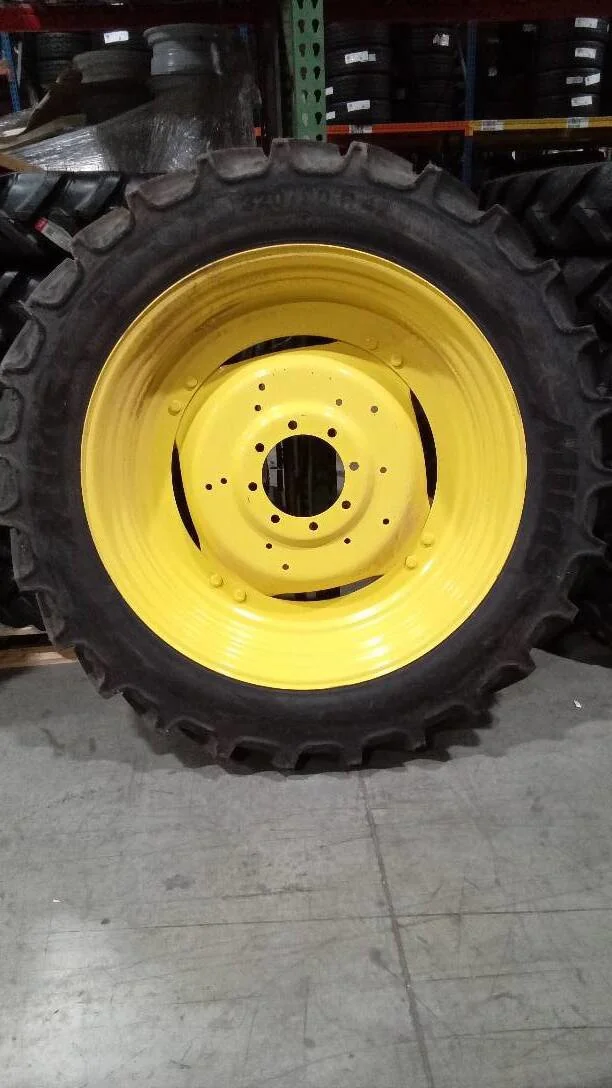 Take-Off 320/90R42 151B Mitas AC85 TL R-1W 95-100% on 10 X 42 8-10.82-8.78 GKN 4/2 Rail Yellow Wheel