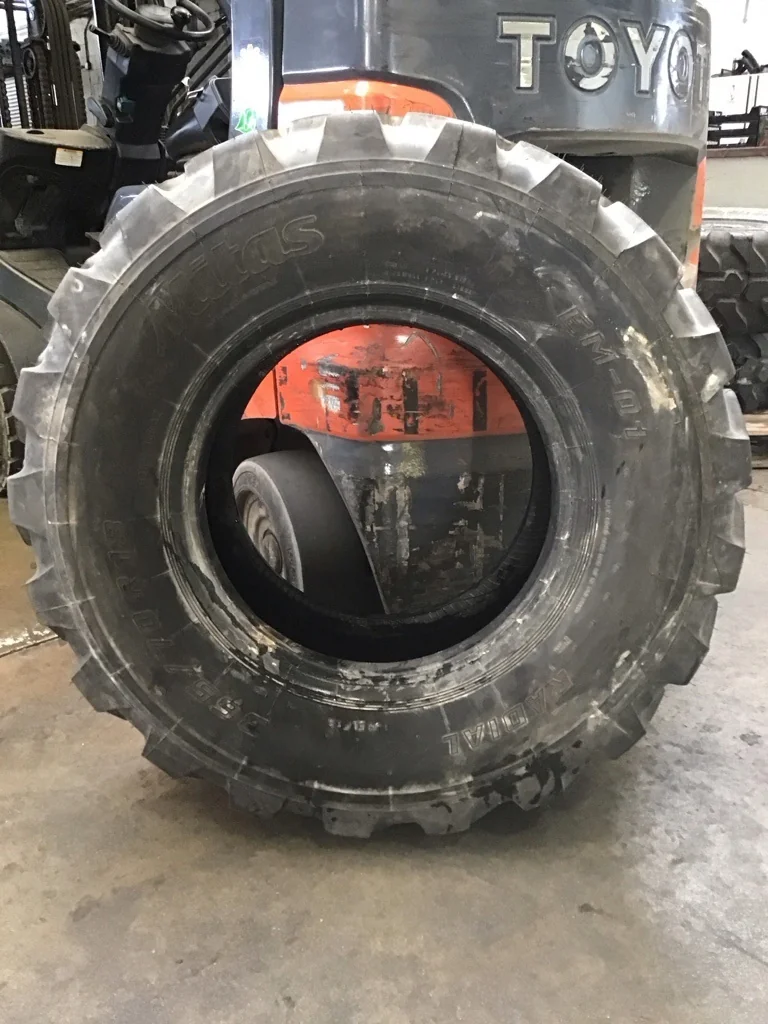 Take-Off 365/70R18 135B Mitas EM-01 TL 95-100%